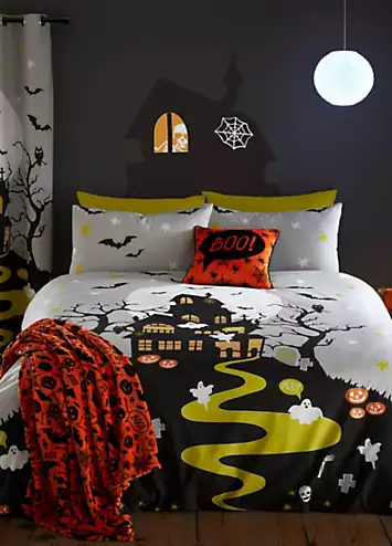 Bedlam Haunted House Glow In The Dark Halloween Duvet Cover Set | Kaleidoscope