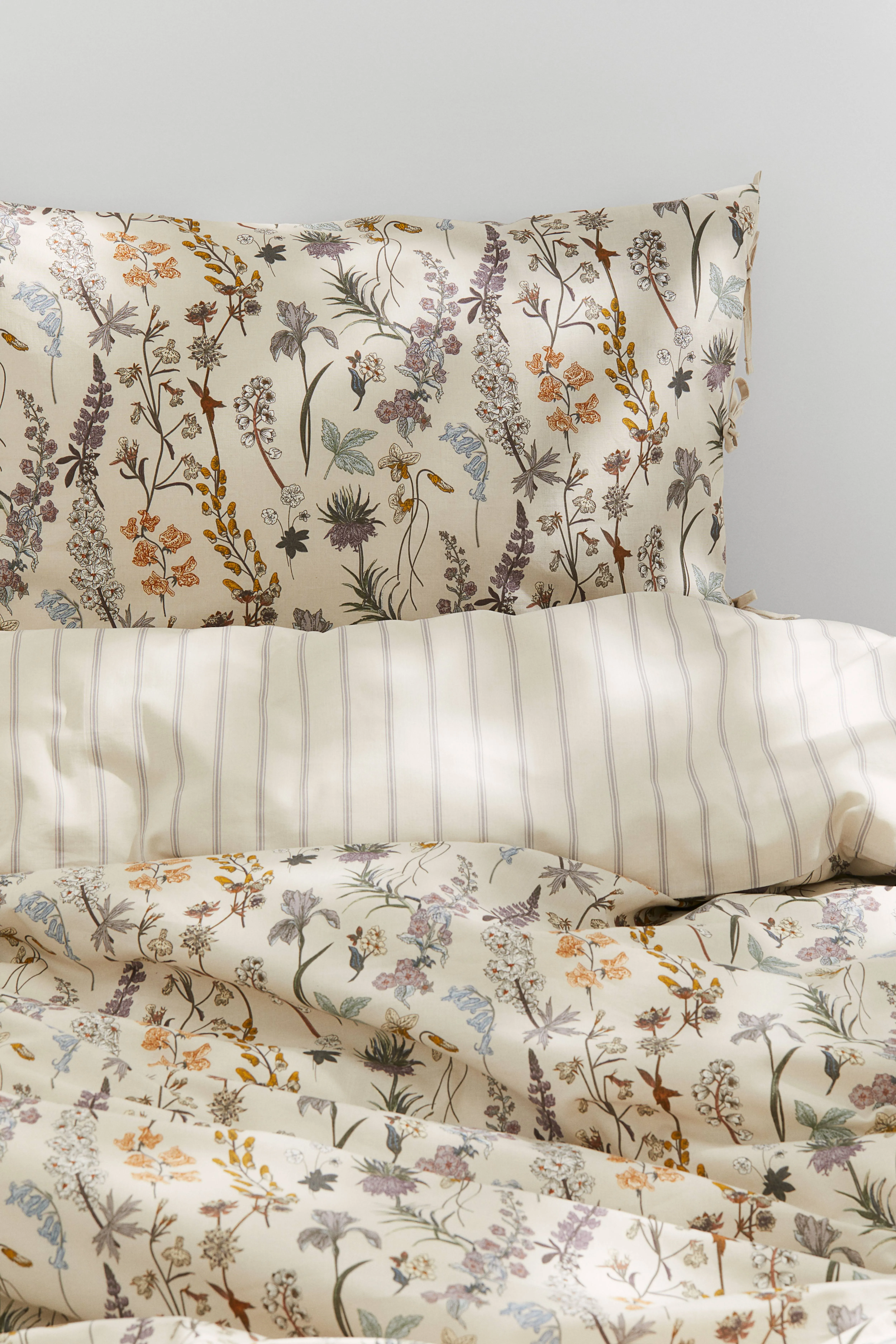 Cotton single duvet cover set - Light beige/Floral - Home All | H&M GB