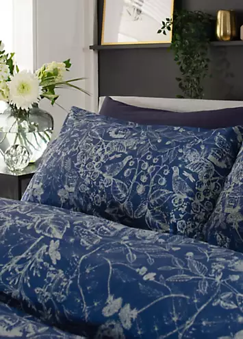 Deyongs Secret Garden 200 Thread Count Duvet Cover Set - Navy | Kaleidoscope