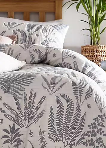 Freemans Home Maybelle Matelassé Duvet Cover Set | Kaleidoscope