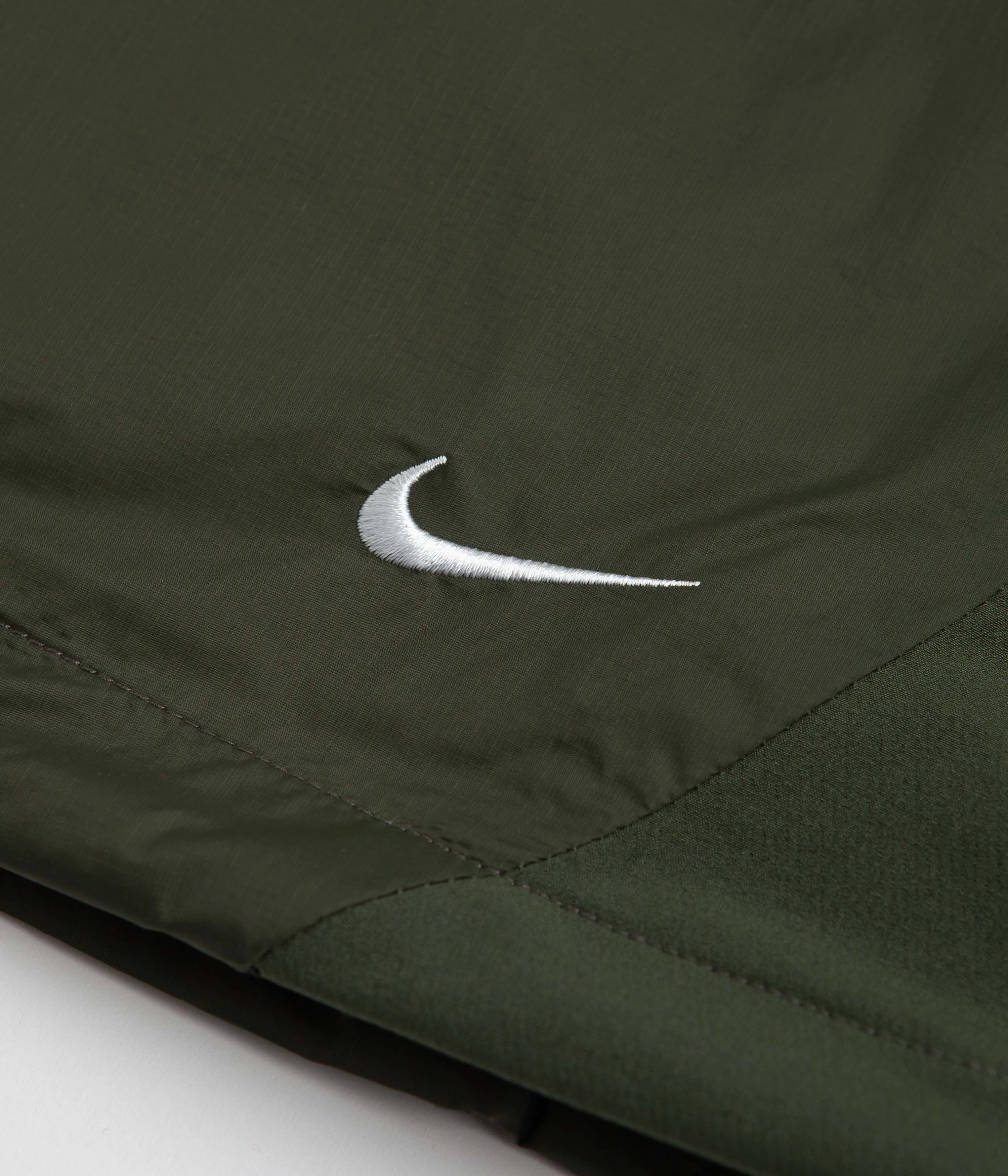 Nike ACG Sierra Light Jacket - Cargo Khaki / Light Orewood Brown / Summit White