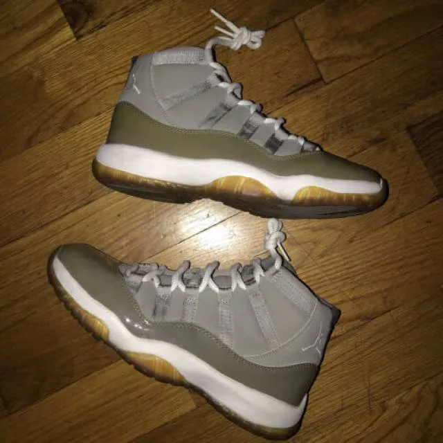 Nike Air Jordan 11 OG 2001 Cool Grey Men Size 8/Women 9....