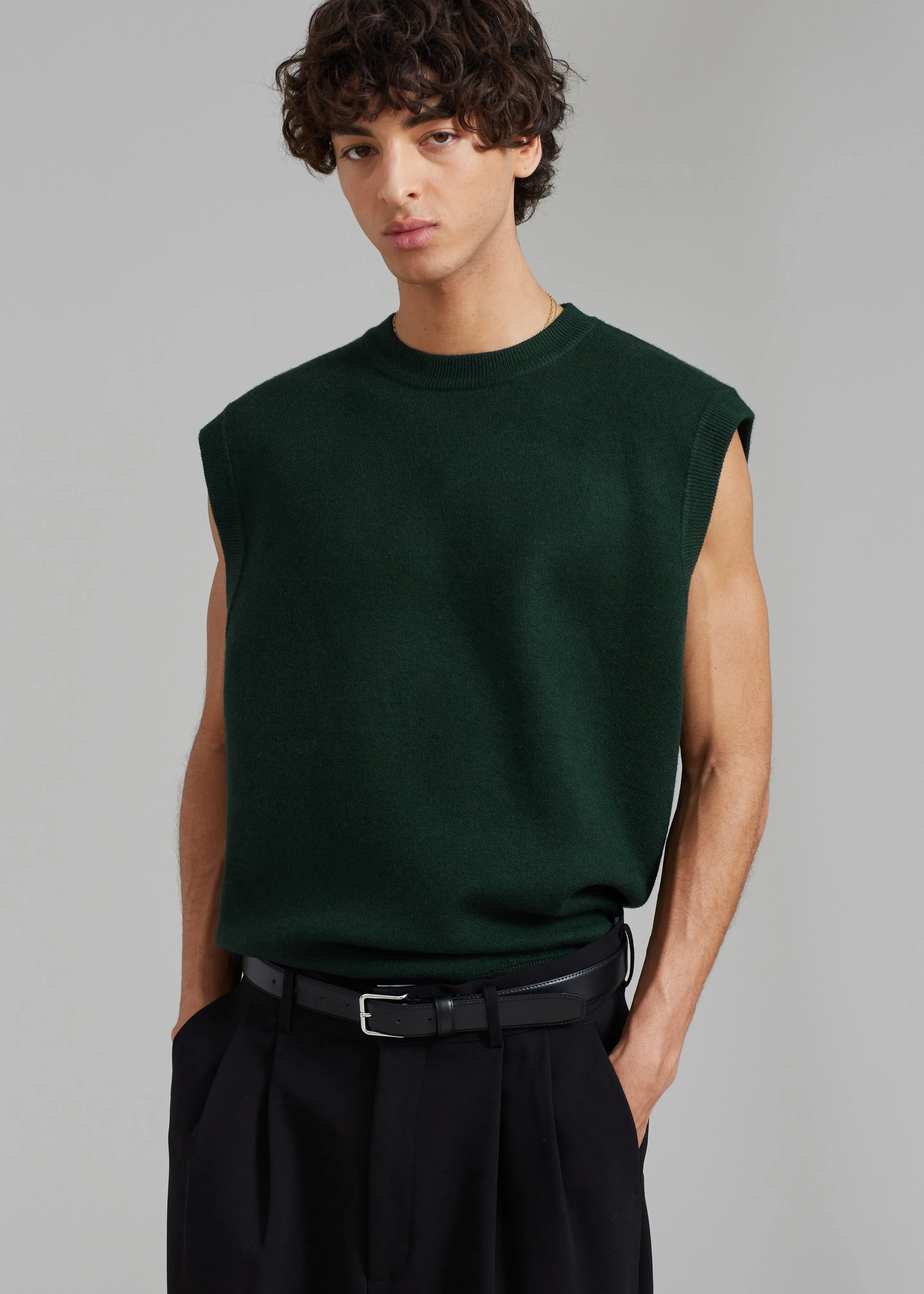 Owen Knit Vest - Forest Green