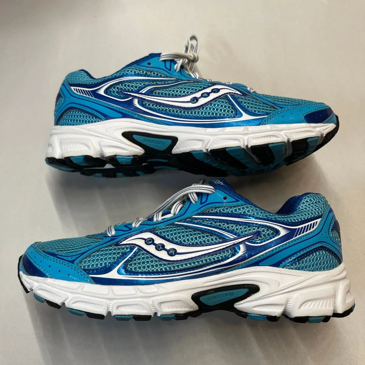 SAUCONY Women's Grid Cohesion 7 -Blue/White- Running Shoe Size 8.5M - Preowned